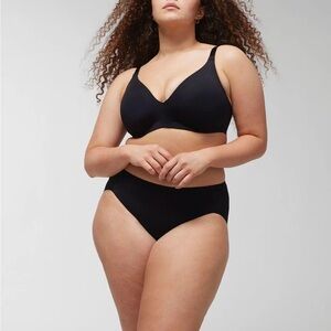 Black Vanishing 360 Wireless Bra